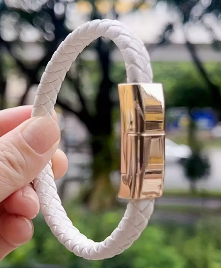 AzoraSA ChargeBand | USB-C & iPhone Charging Cable Bracelet